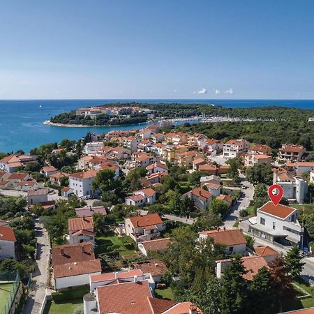 Stunning Apartment In Pjescana Uvala With Wifi Exteriör bild